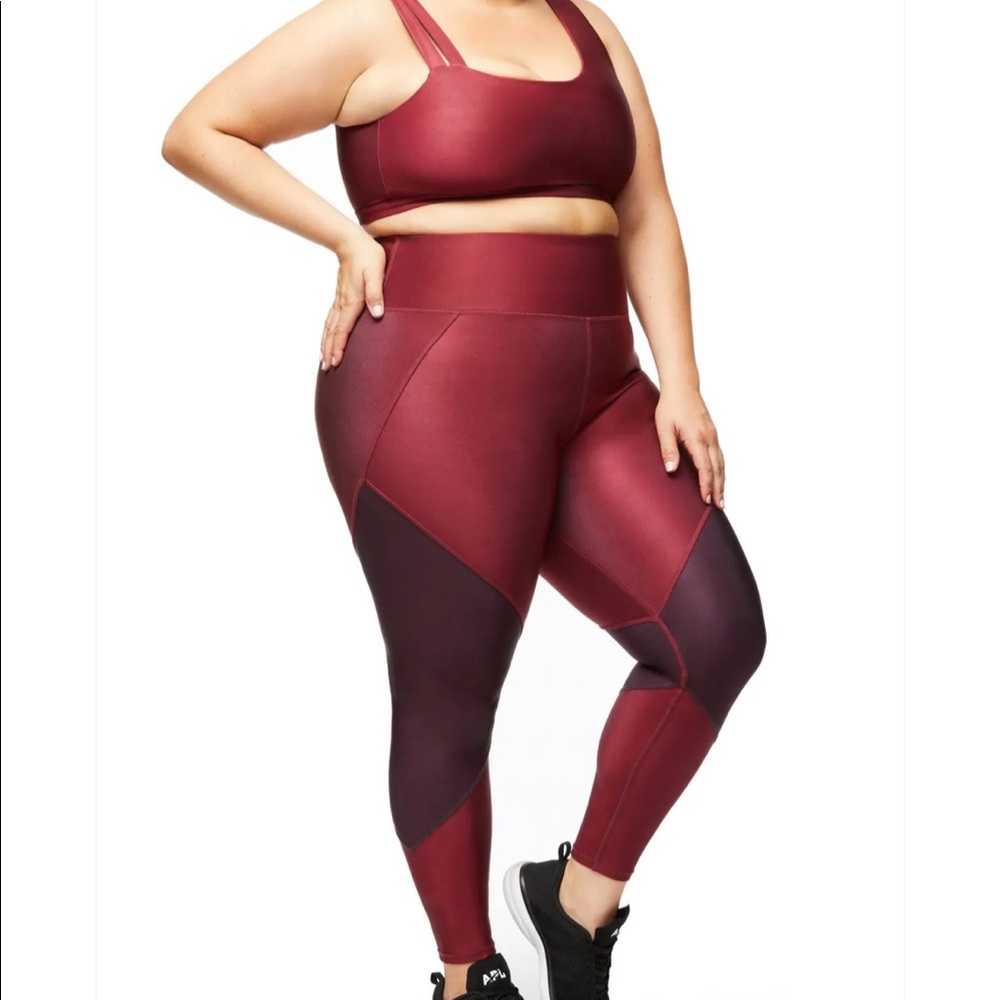 Good American nwt size 5 burgundy gym leggings